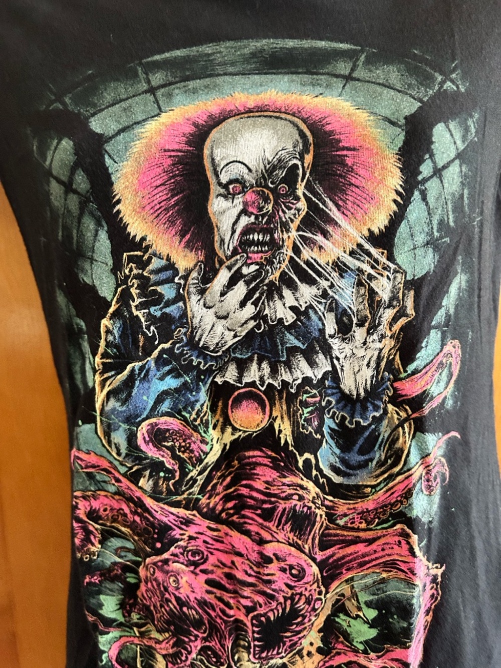 Cavity colors Pennywise Womens Tee small